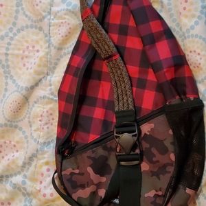 Kavu crossbody